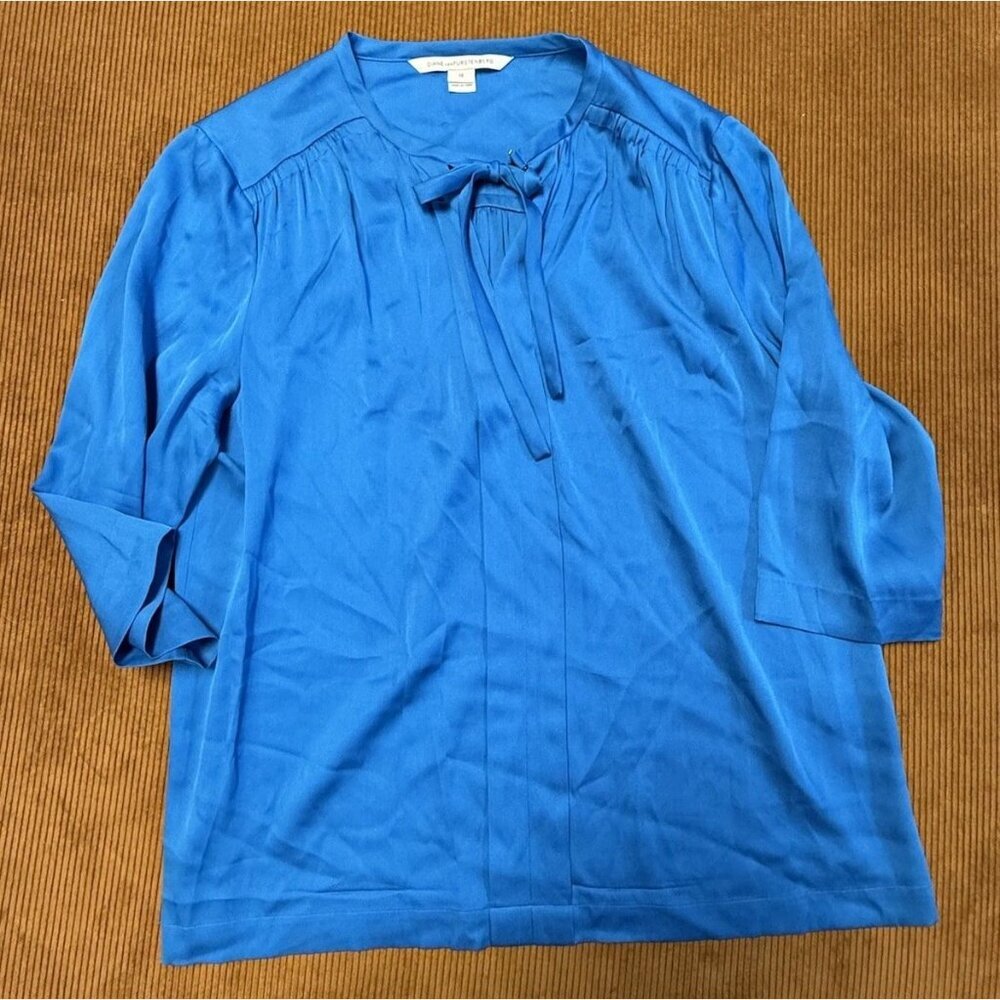 Diane Von Furstenberg Silk Peasant Blouse Blue 3/4 100% silk Size 12 DVF